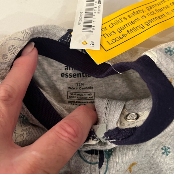 New Boys Star Wars one piece zip pj, new 12month pjs Star Wars w tags,Star Wars - Picture 5 of 8